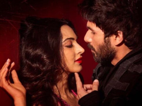 Shahid Kapoor, Kiara Advani come together for Honey Singh's rendition of AR Rahman's 1994 hit Urvashi Urvashi Shahid Kapoor, Kiara Advani come together for Honey Singh's rendition of AR Rahman's 1994 hit Urvashi Urvashi